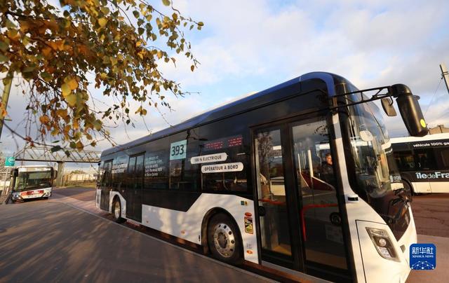 中企造自动驾驶大巴客车将在法国载客运营-有驾