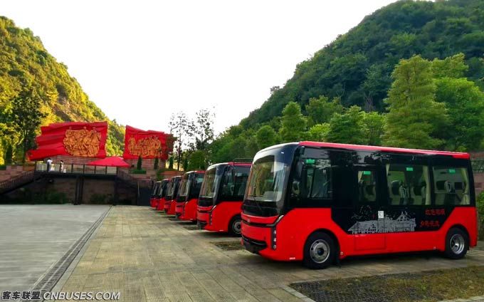 全面復(fù)蘇!與中通客車一起奔赴旅游出行的“詩和遠(yuǎn)方”(圖7)