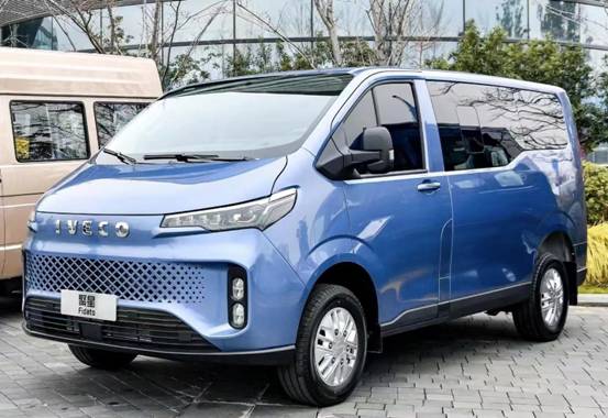 南京依维柯首个全承载车身产品聚星将于3月28日开启预售(图3)